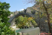Řecko, starý most u Konitsa (Γεφύρι Κόνιτσας)